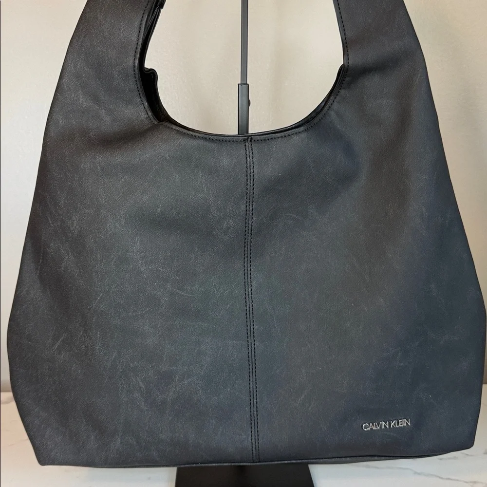 Calvin Klein Kylee Tote Bag - Picture 2 of 11